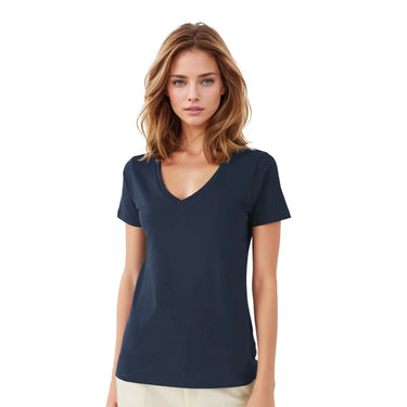 women's v-neck navy t-shirt model