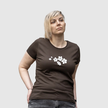 Model (5'8") is wearing size L.
